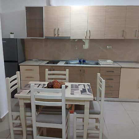 Rental Houses Dukaj Vlorë Exteriör bild