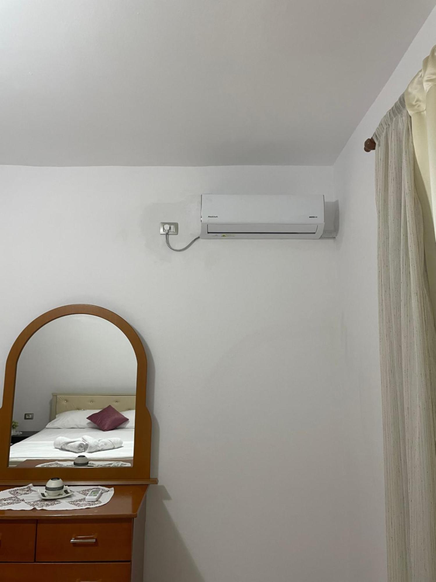 Rental Houses Dukaj Vlorë Exteriör bild