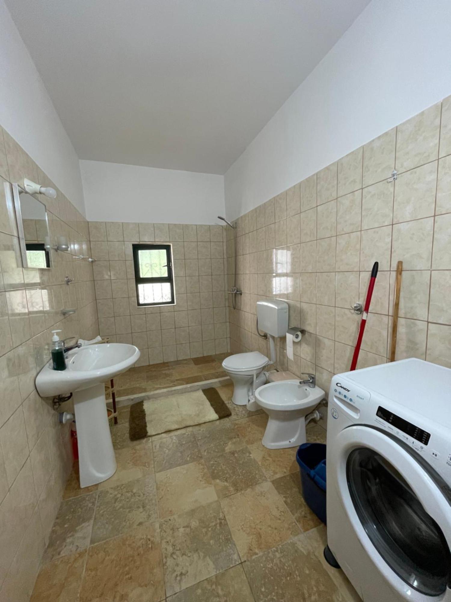 Rental Houses Dukaj Vlorë Exteriör bild
